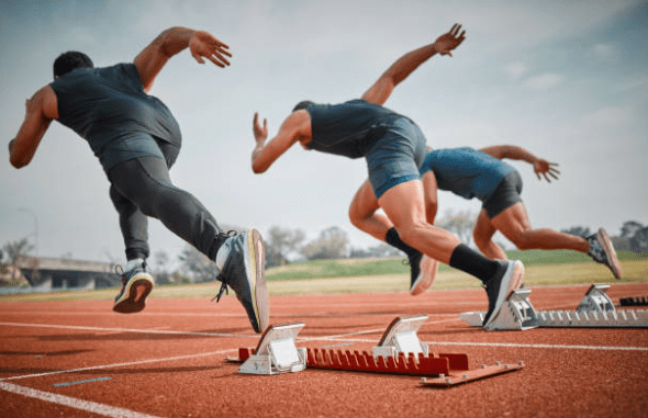 Atletas largando en una carrera, imagen que ilustra cómo las Barras de Access mejoran el rendimiento deportivo